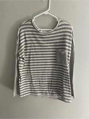 Talulah Gray & White Striped Knit Top | Size‎ M | Pocket Detail